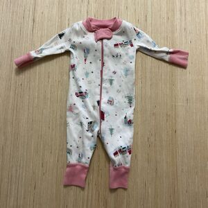 Hanna Andersson Snowy Village Girls Pajamas Newborn Pink Organic Cotton